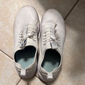 Women’s Clove Tennis Shoes